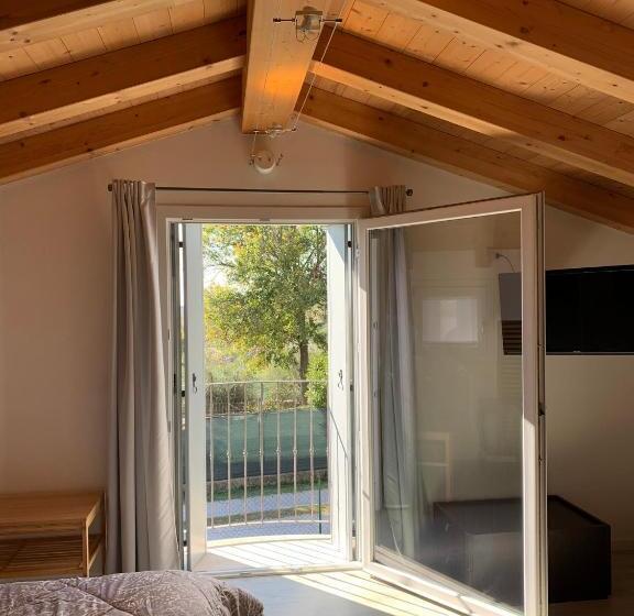 مبيت وإفطار Villavecchia