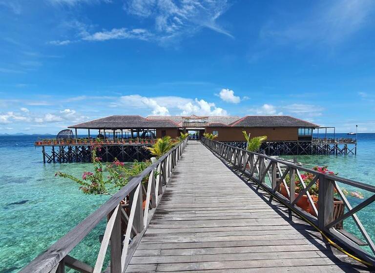 Borneo Divers Mabul Resort