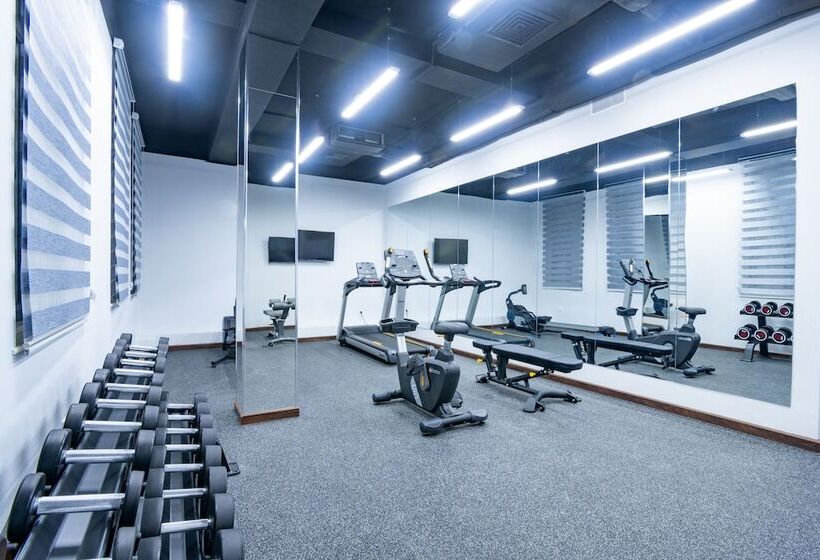 Garnet Hotel Tashkent