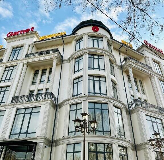 Garnet Hotel Tashkent