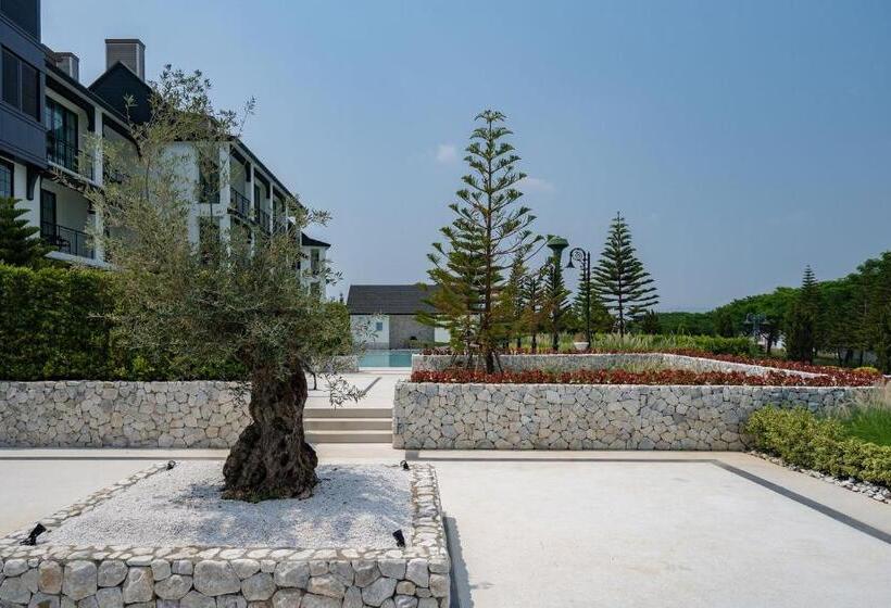 호텔 Bergh Apton Khao Yai