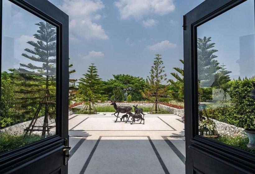 호텔 Bergh Apton Khao Yai