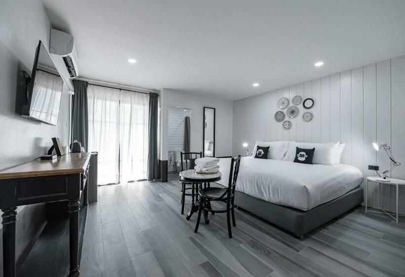 فندق Blu Monkey Boutique Bangsaen