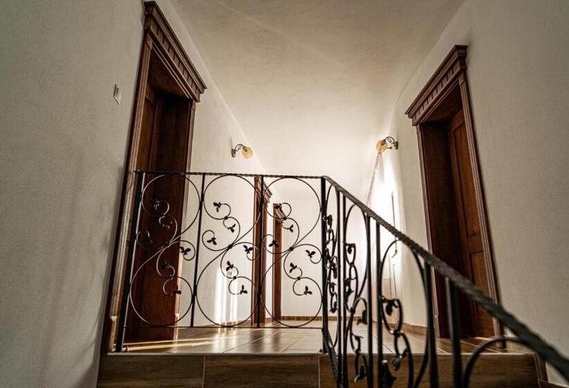 בית מלון כפרי Casa Alexandra