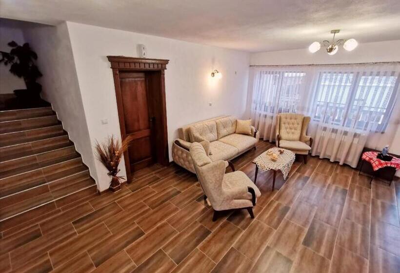 בית מלון כפרי Casa Alexandra