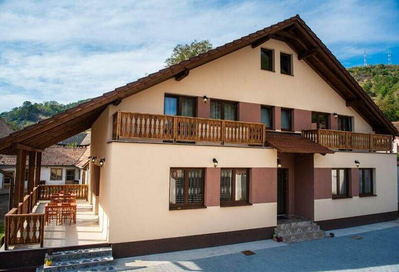 בית מלון כפרי Casa Ilies