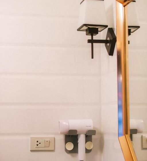 ホテル Chertel Poshtel