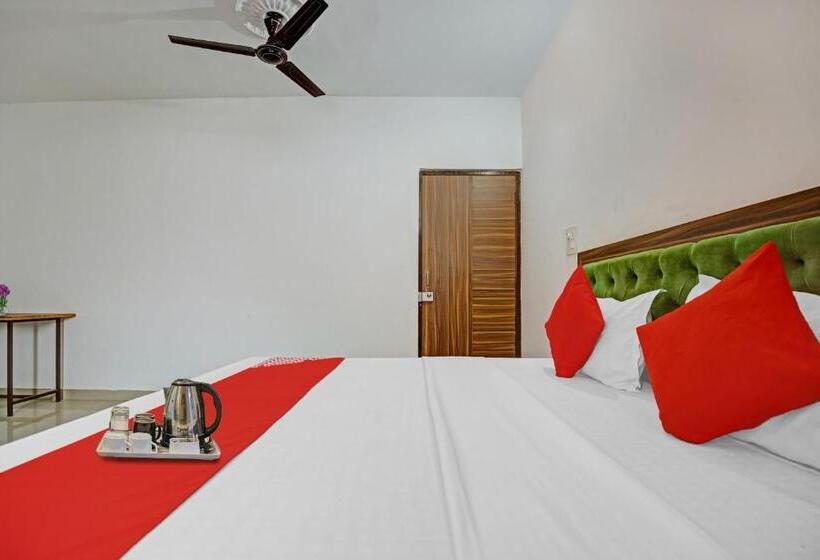 Flagship Hotel Hc Punjab Inn