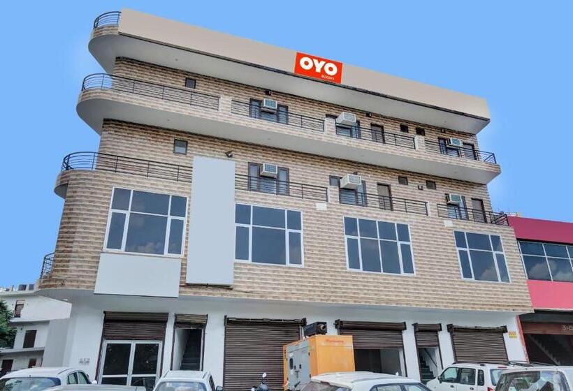 Flagship Hotel Hc Punjab Inn