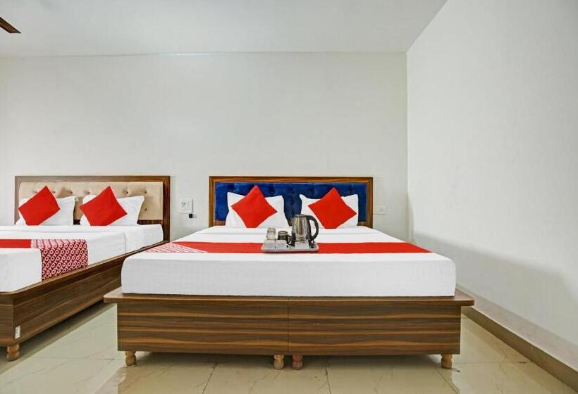 Flagship Hotel Hc Punjab Inn