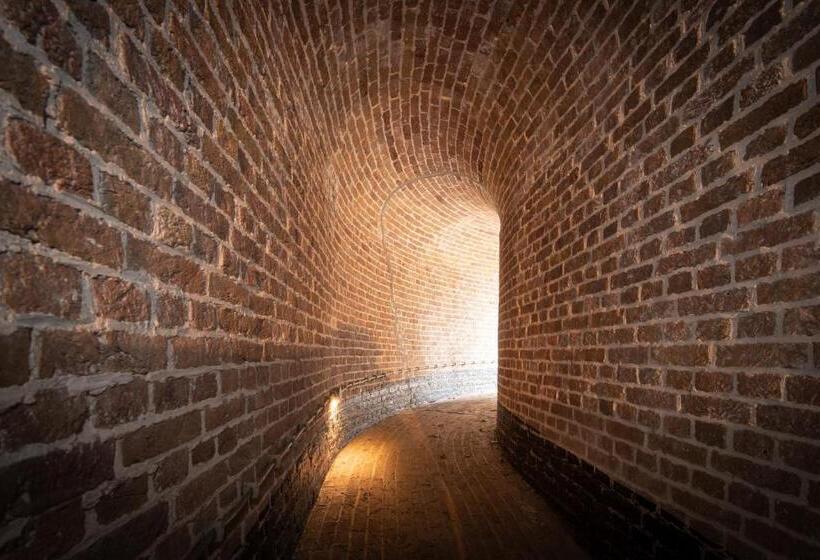 ホテル Fort Vurig