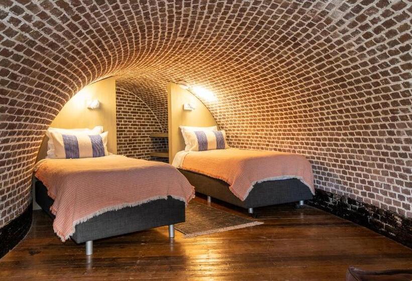 ホテル Fort Vurig