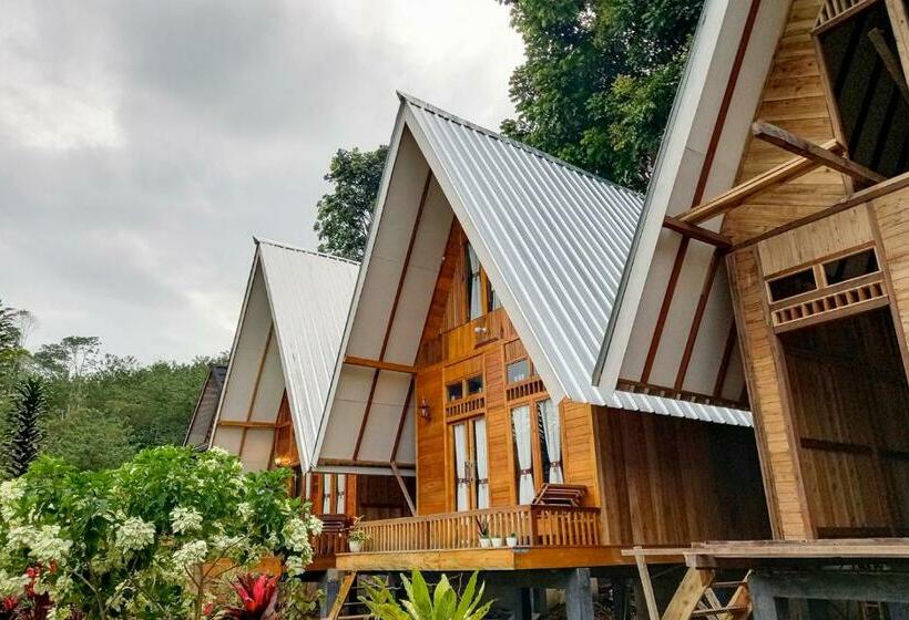 ホテル Green Paradise Pagar Alam Resort Mitra Reddoorz