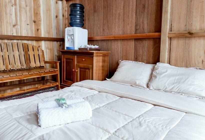 בית מלון כפרי Green Paradise Pagar Alam Resort Mitra Reddoorz