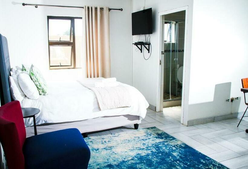 בית מלון כפרי Happy Hen Guest Lodge