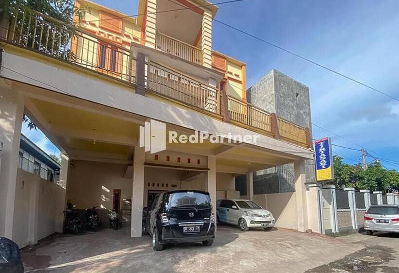 בית מלון כפרי Homestay Tirtasari Pinrang City Center Mitra Reddoorz