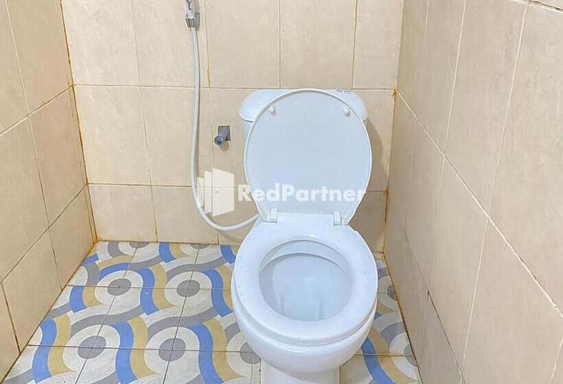 בית מלון כפרי Homestay Tirtasari Pinrang City Center Mitra Reddoorz