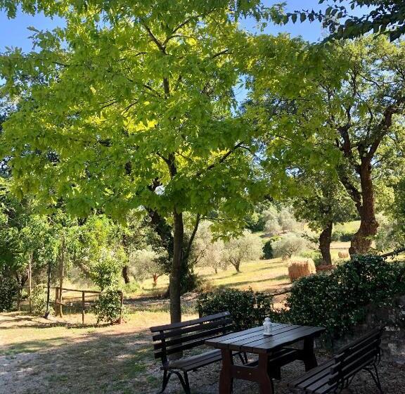 호텔 Il Casolare Degli Alburni