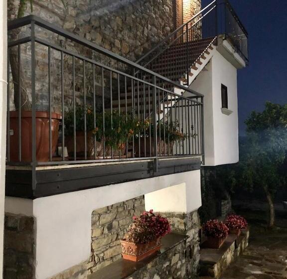 호텔 Il Casolare Degli Alburni