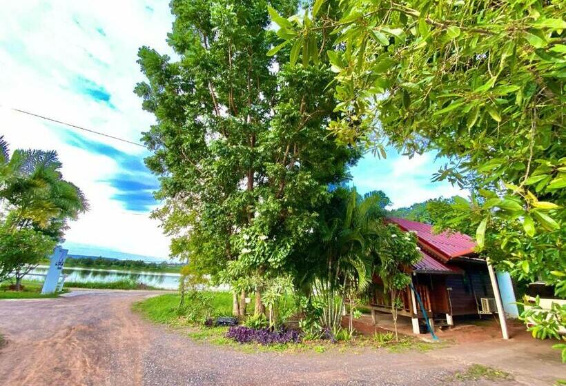 Отель Jamsai Resort