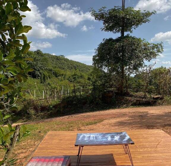 酒店 Khaokhopimphupha Farmstay เขาค้อพิมภูผาฟาร์มสเตย์ ไม่มีไฟฟ้า น้ำจากน้ำตกธรรมชาติ Low Cabon With Sust