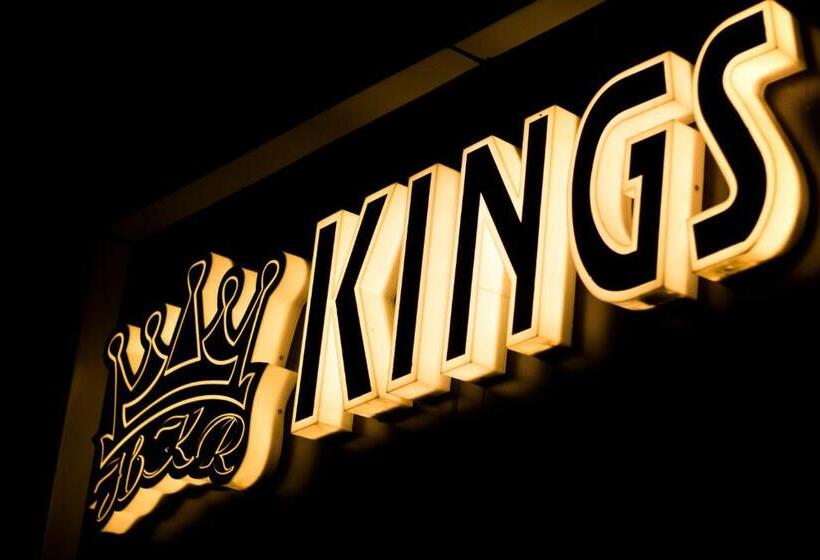 酒店 Kings Regency