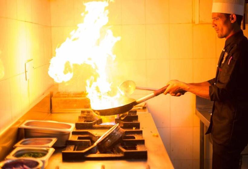 酒店 Kings Regency