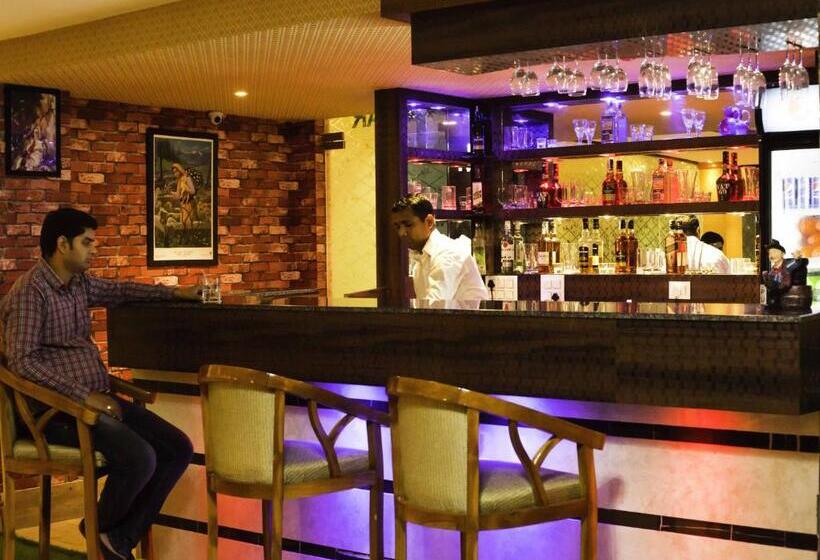 酒店 Kings Regency