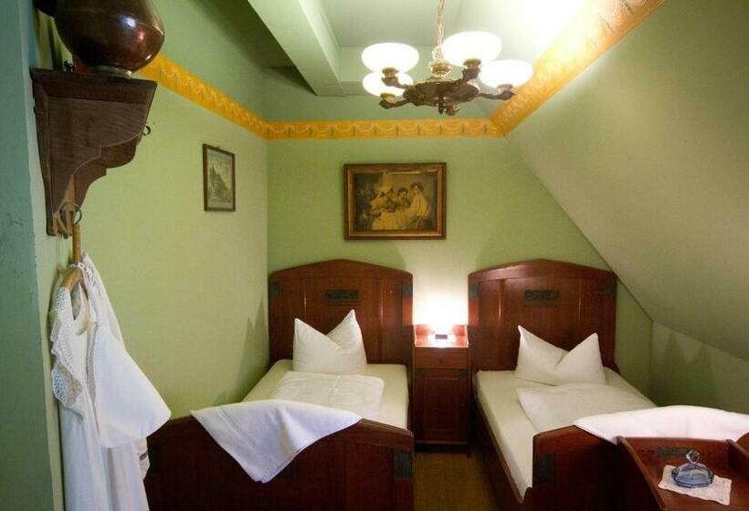 ホテル Klausenhof