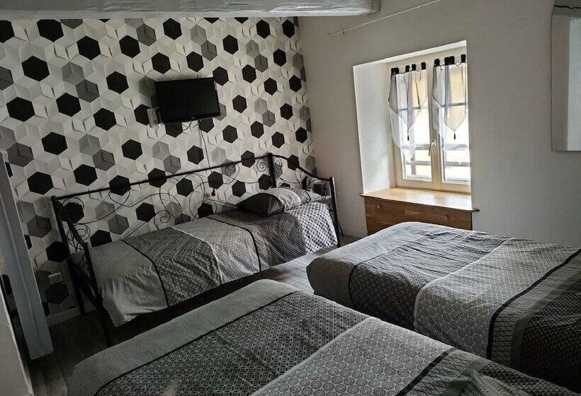 Отель Les Remparts