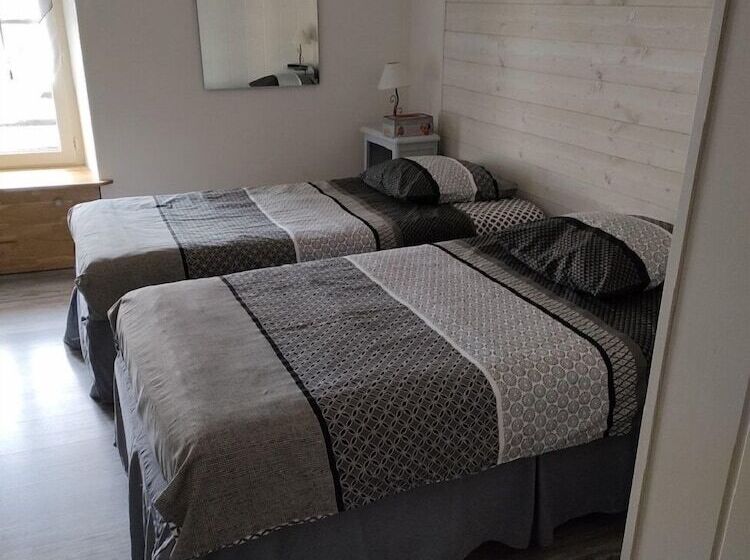 Отель Les Remparts