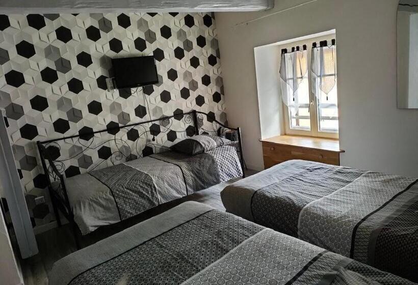 Отель Les Remparts