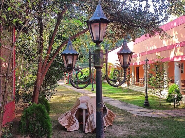 فندق Lilawati S Blue Fox