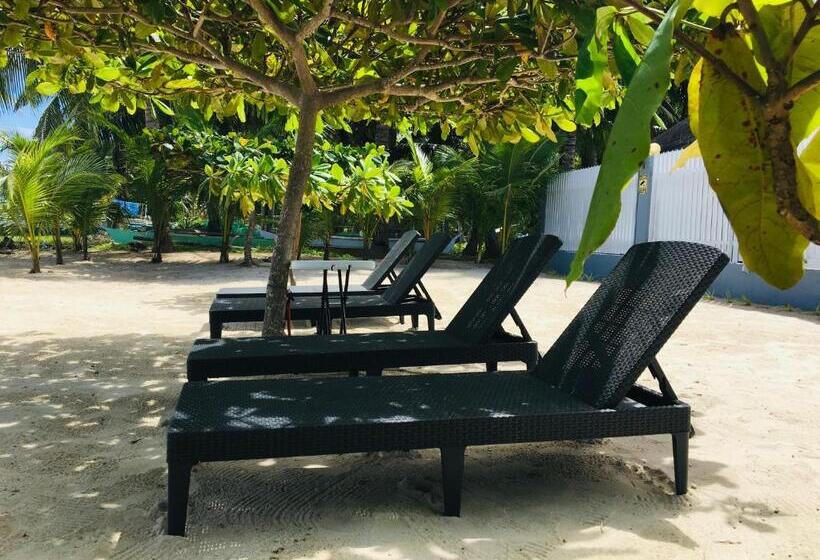 酒店 Maykenn Beach