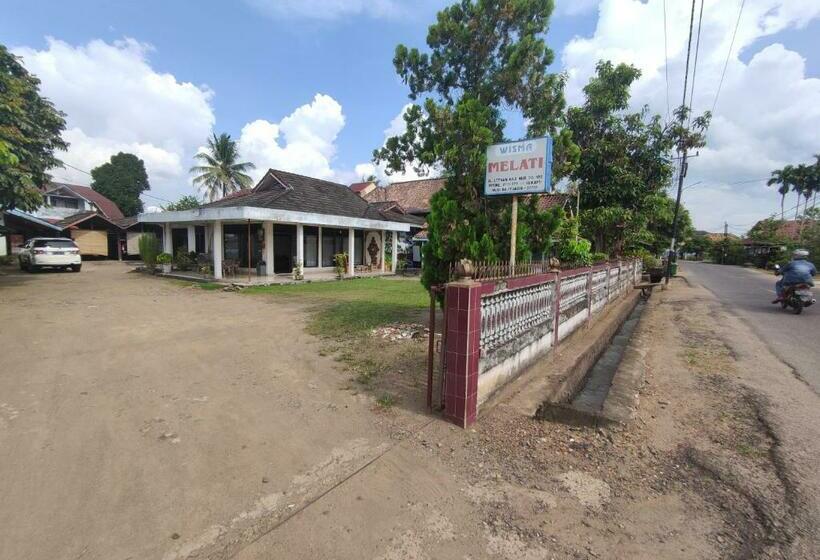 فندق Oyo 90691 Wisma Melati