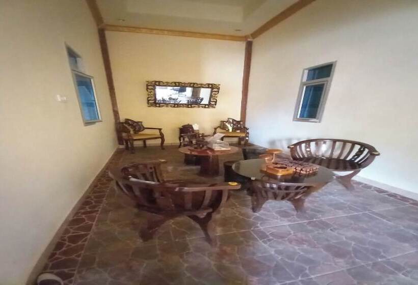 בית מלון כפרי Oyo 90731 Ekreasi Home