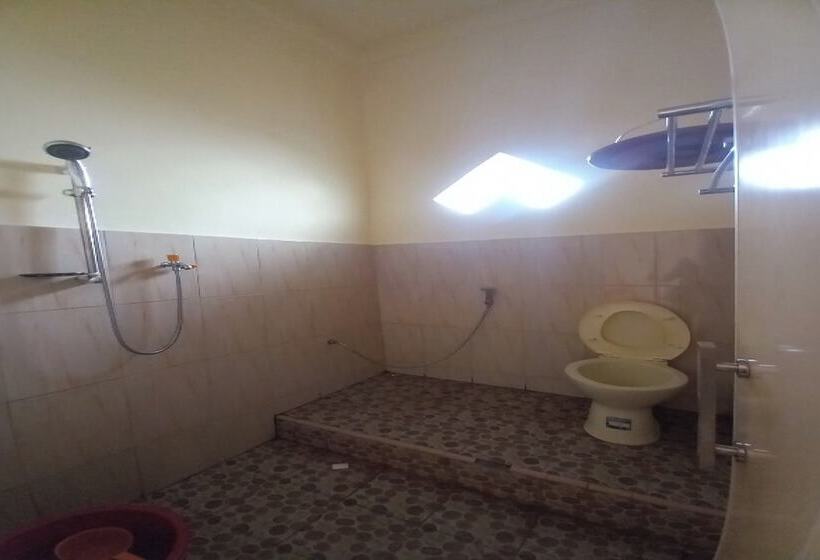 בית מלון כפרי Oyo 90731 Ekreasi Home