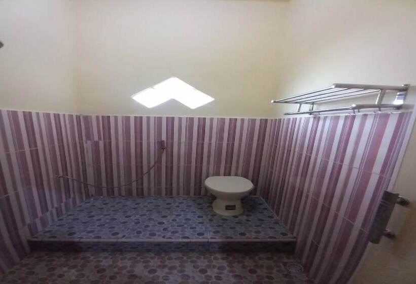 בית מלון כפרי Oyo 90731 Ekreasi Home