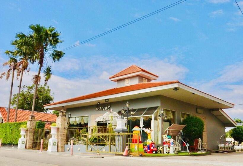 Patra Luxury Hotel Suvarnabhumi