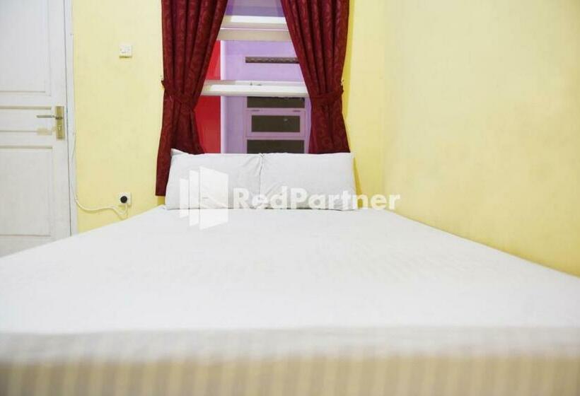 בית מלון כפרי Rc Costel Near Rsdh Cianjur Mitra Reddoorz