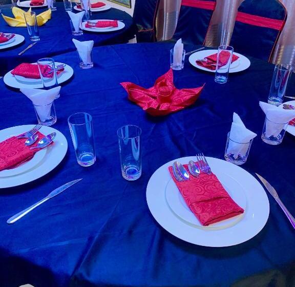 Отель Ruwanara Royal Majestry