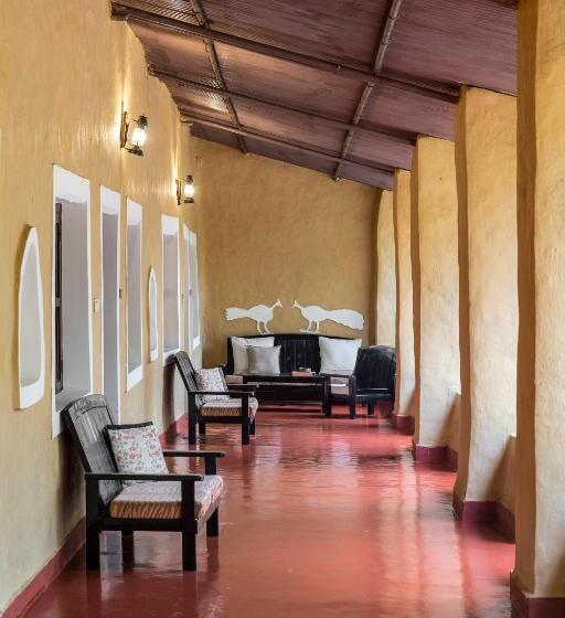 בית מלון כפרי Saccharum Safari Lodge