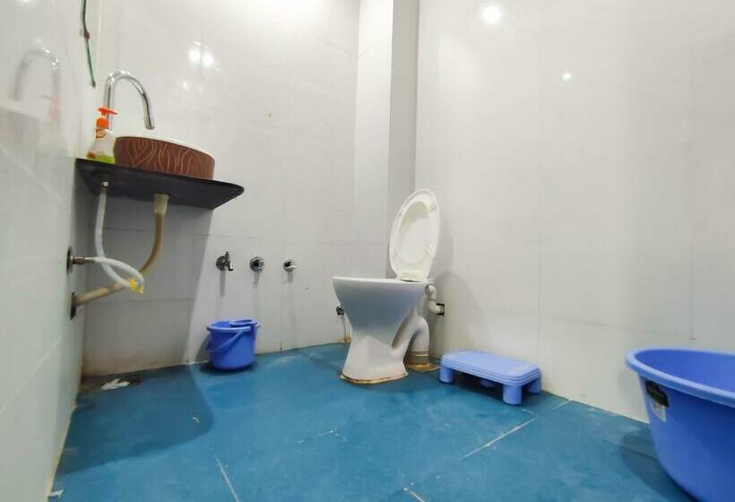 בית מלון כפרי Sardar Rooms