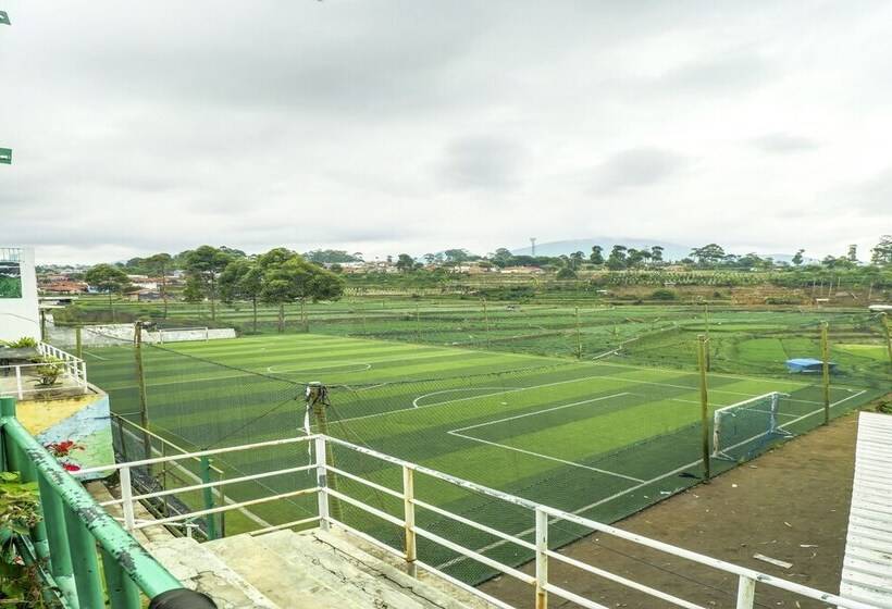 Отель Spot On 90991 Eco Tourism Desa Panundaan Ciwidey 2 Syariah