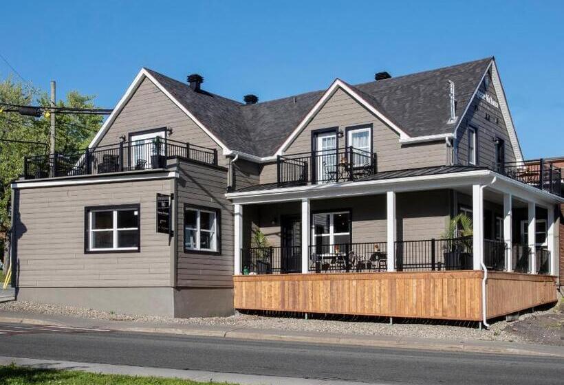 Отель Square Victoria Maison Hôtelière