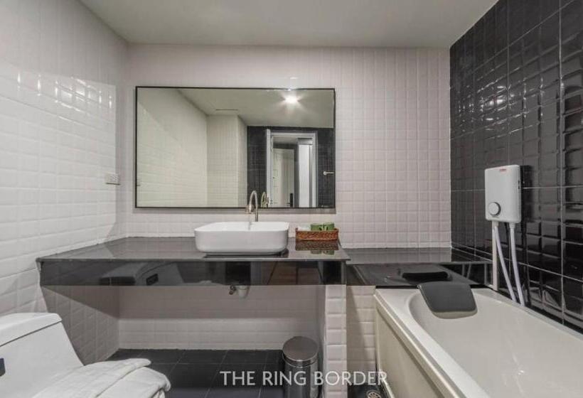 هتل The Ring Border