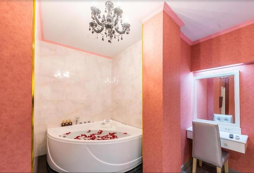 Patra Luxury Hotel Suvarnabhumi