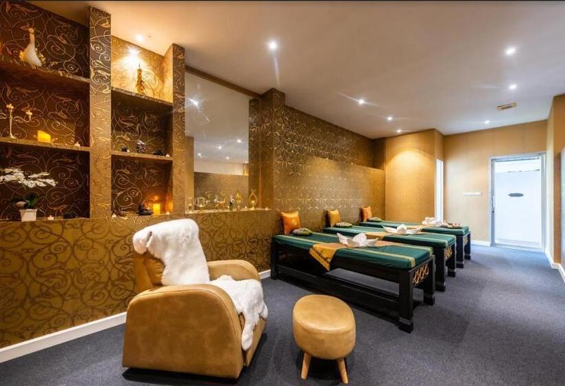 Patra Luxury Hotel Suvarnabhumi