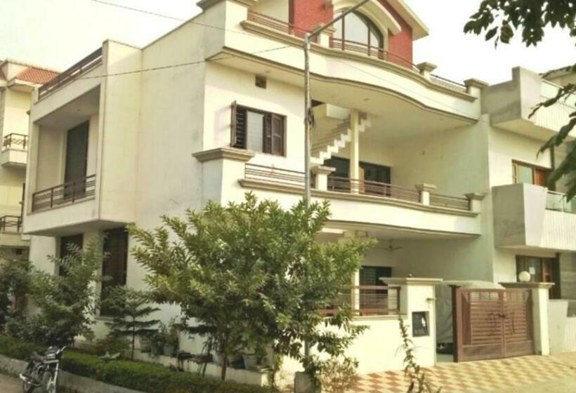 פנסיון Angad Home Private Room With Ac Wifi