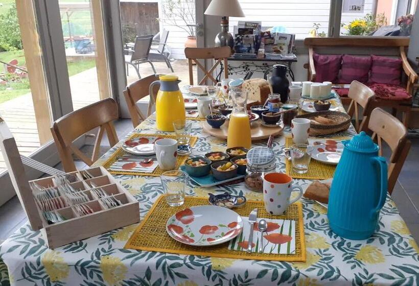 펜션 B&b La Maison Des Collines Autour Chambres D Hôtes